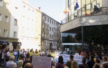 Imagen de la concentración por un transporte digno en Ferrol. Foto: Alicia Seoane