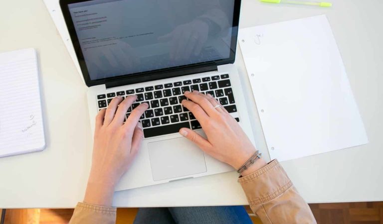 Curso gratis de formación digital en Fene