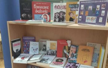 Exposicion libros 8M Naron (1)