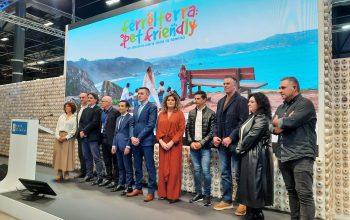 FITUR