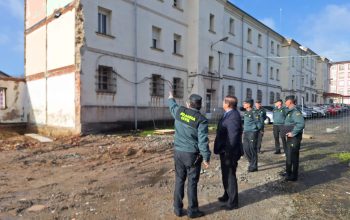Abalde visita las obras del cuartel de la Guardia Civil