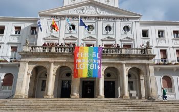 Bandeira LGTBI+ concello de Ferrol