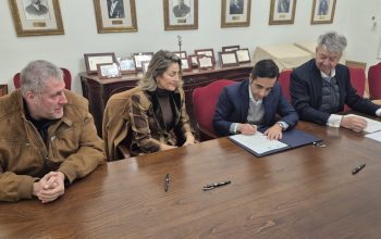 Alcalde firma compra propiedad Gregorio Baudot 1