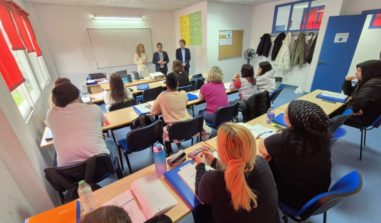 Foto NP Arquivo alcalde visita alumnos Centro de Emprego Municipal