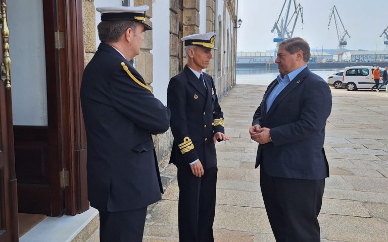 Julio Abalde en las instalaciones de la armada