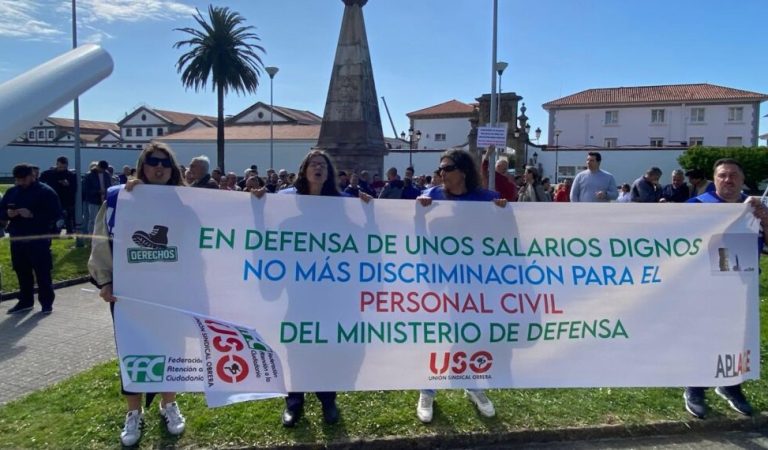 Protestas personal civil de defensa en Ferrol