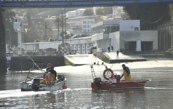 Mariscadores a flote de Pontedeume
