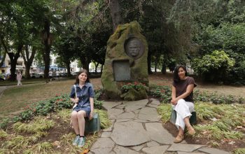 Sandra Blanco e Raquel Santiago, colaboradoras da investigación ´Palabra e memoria' na comarca. Foto: Alicia Seoane