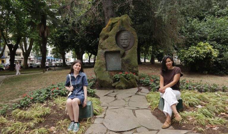 Sandra Blanco e Raquel Santiago, colaboradoras da investigación ´Palabra e memoria' na comarca. Foto: Alicia Seoane