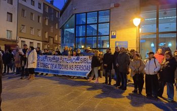 PSOE FERROL concentración por u trsnporte digno en la comarca