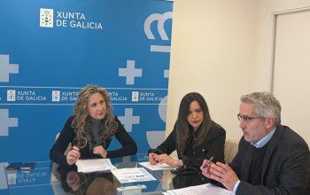 Martina Aneiros reunida con representantes de la Unión de Consumidores de Galicia