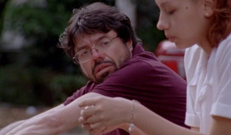 Un Poeta, cine DUPLEX