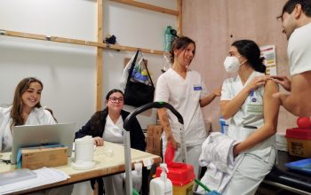 Vacinación profesionais 2026 e carriño cedida profesionais