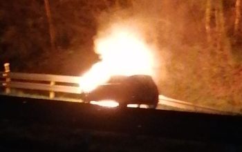 coche ardiendo ag64