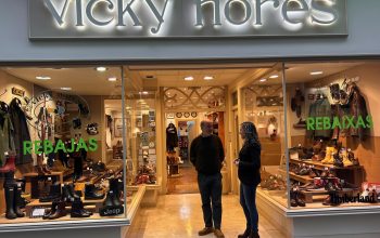 Martina Aneiros visita Vicky Nores, una de las beneficiarias la pasada edición