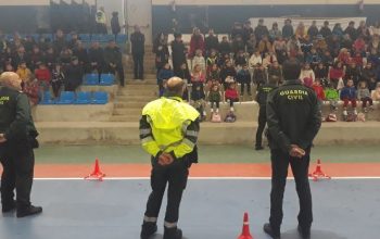 demostracion guardia civil escolares