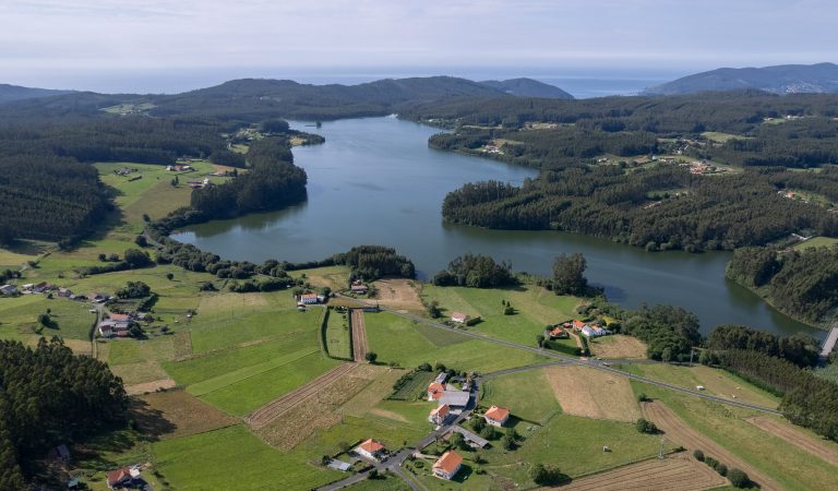 Vista do encoro das Forcadas desde o límite entre San Sadurniño e Valdoviño (César Galdo)