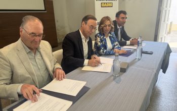 firma del convenio Gadis Equiocio