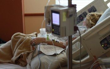 hospital uci paciente enfermedad sanidad