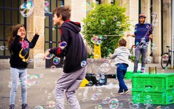 juegos niños infantil pompas de jabon campamentos