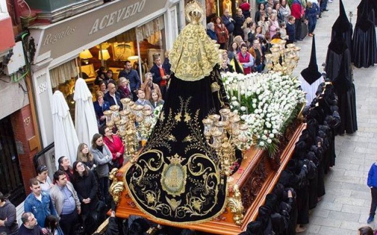 manto virgen dolores
