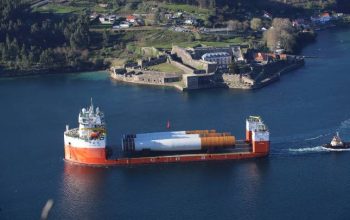 monopiles fabricados por Navantia FeneFene)