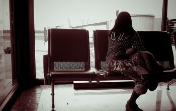 mujeres casa de acollida viaje niños aeropuerto