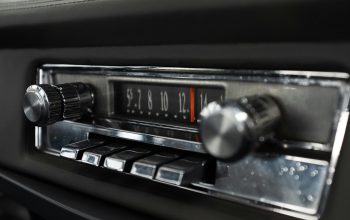 radio pexels-cottonbro-4480527