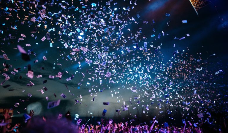 stocksnap-confetti-2571539_1920
