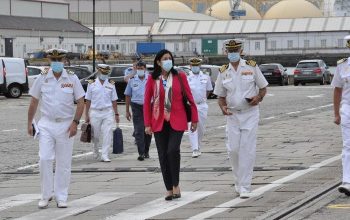 visita jefa navantia arsenal